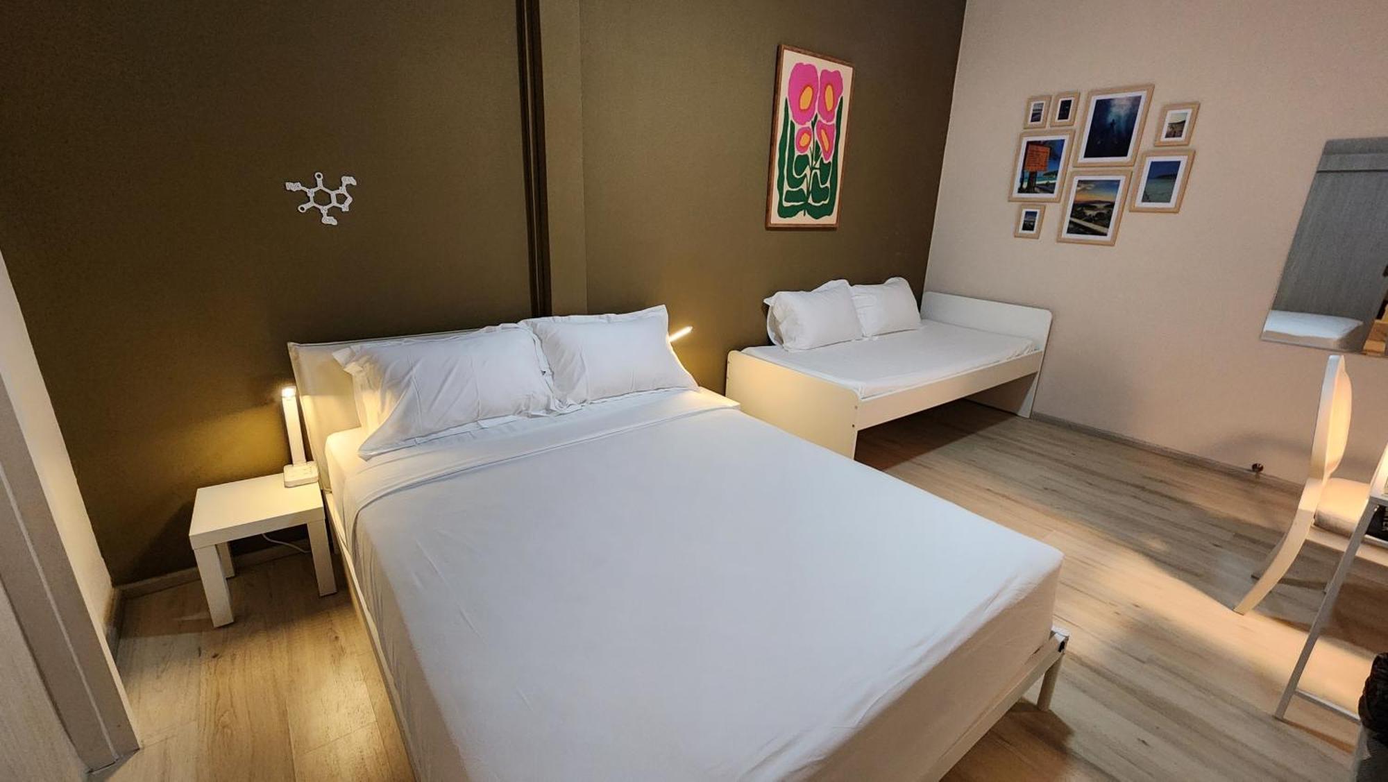 Ihoc - Phuket Oldtown Hotell Ban Lo Long Eksteriør bilde